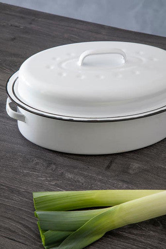 Carvara Oval Self White Enamel Basting Roaster