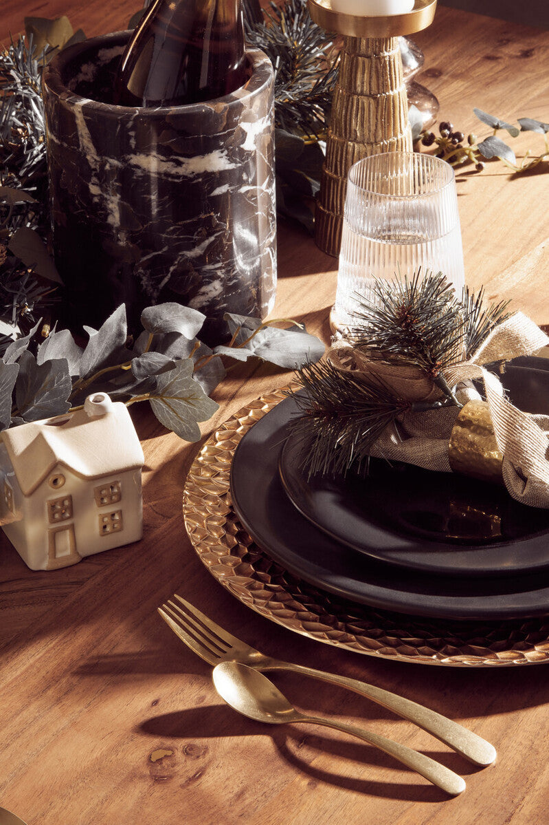 Hygge Black Stoneware Dinner Plate