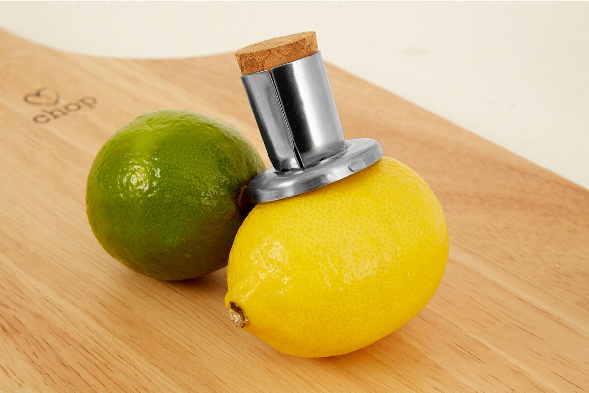 Bygone Juice Pourer