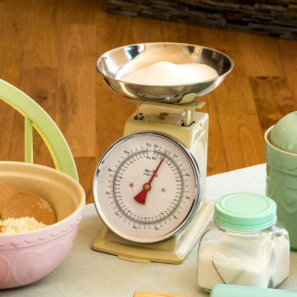 5Kg Cream Retro Kitchen Scale | Olivier