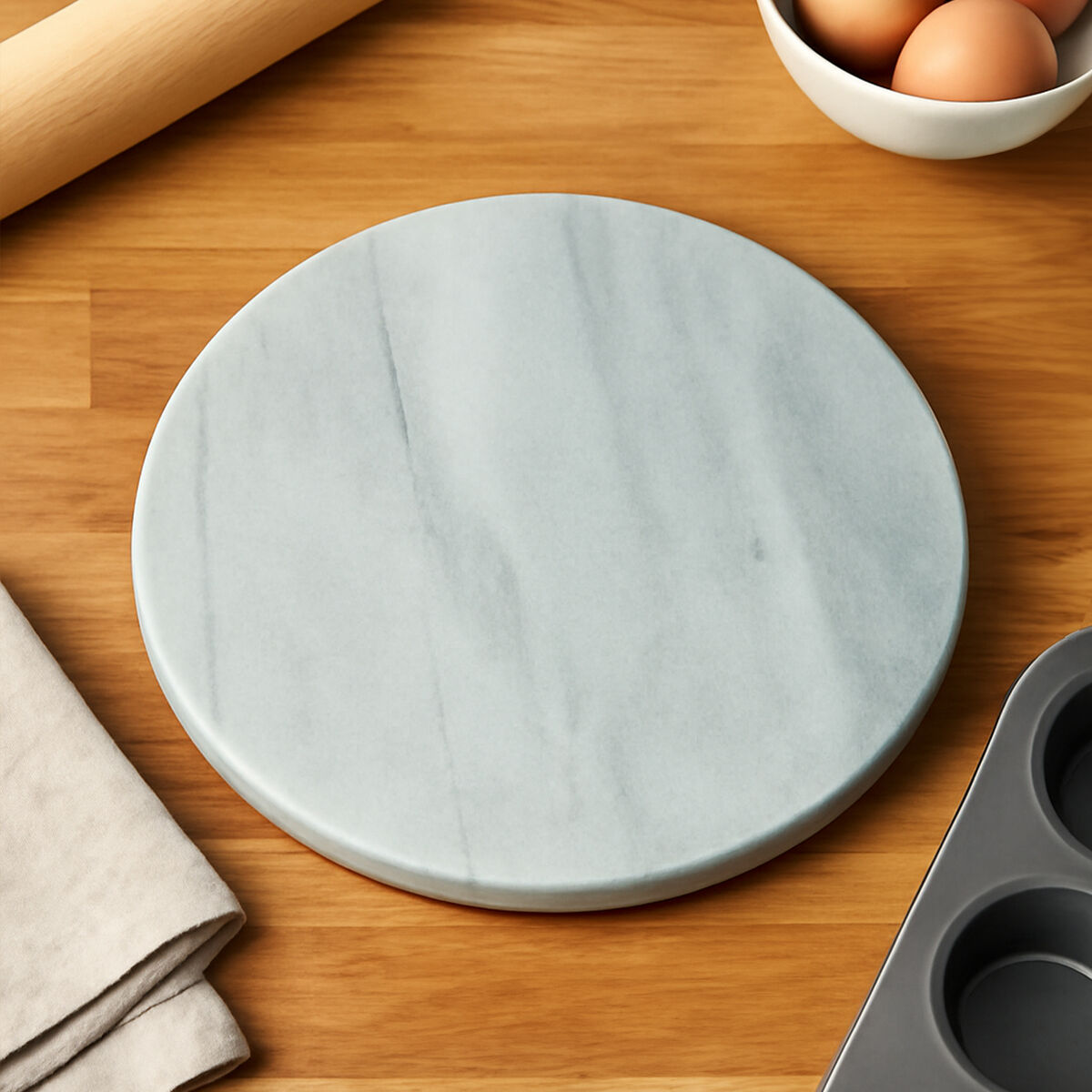 Salerno White Marble Round Chopping and Serving Board