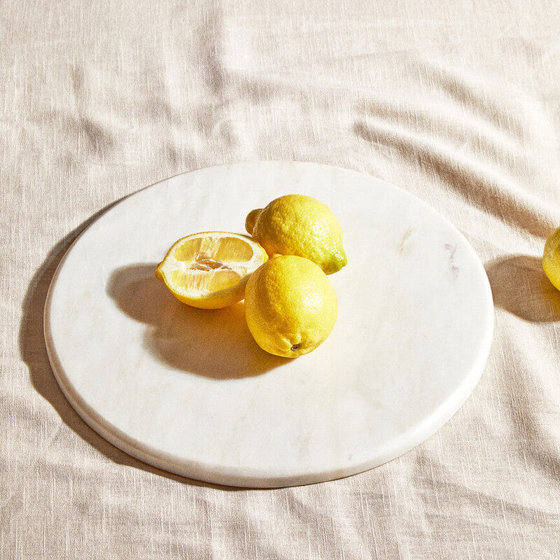 Kindia Round White Marble Chopping and Serving Board - Image 8