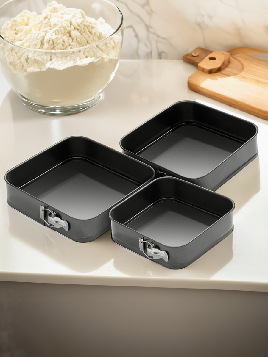 Set of 3 Spring Form Square Cake Tins | Mari