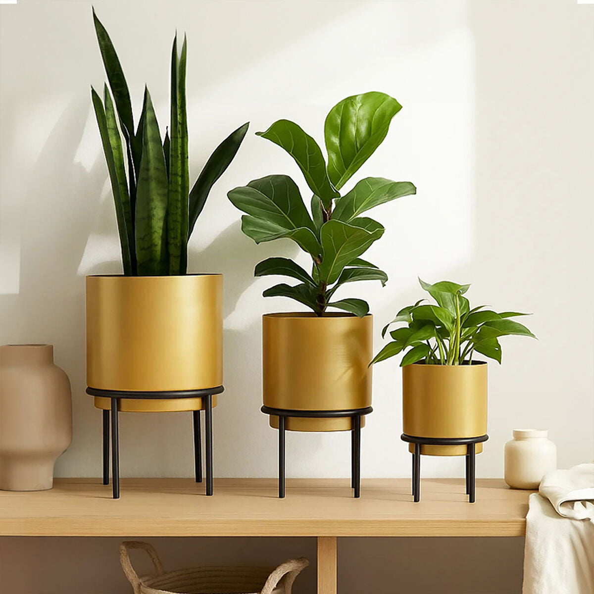 Avento Set Of Three Gold Finish Planters