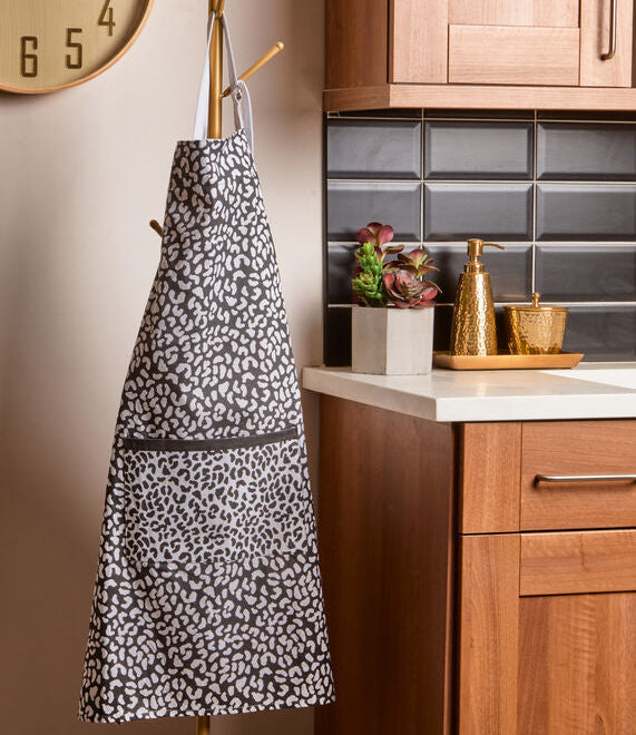 London Leo Apron - image 2