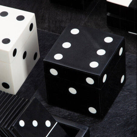 Churchill Games Black And White Dice Box With 5 Dice - Image 2