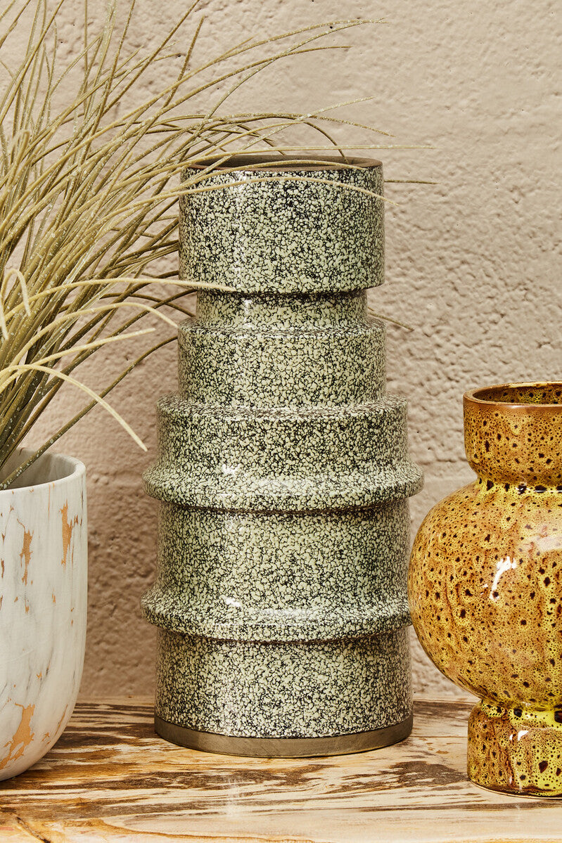 Kaga Grey Speckled Earthenware Vase - Image 11