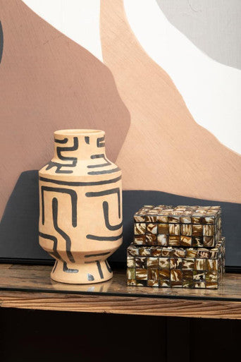 Branna Large Natural Shell Detail Box