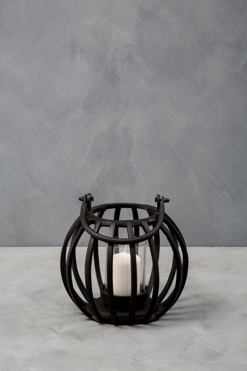 Aura Small Matte Black Finish Lantern