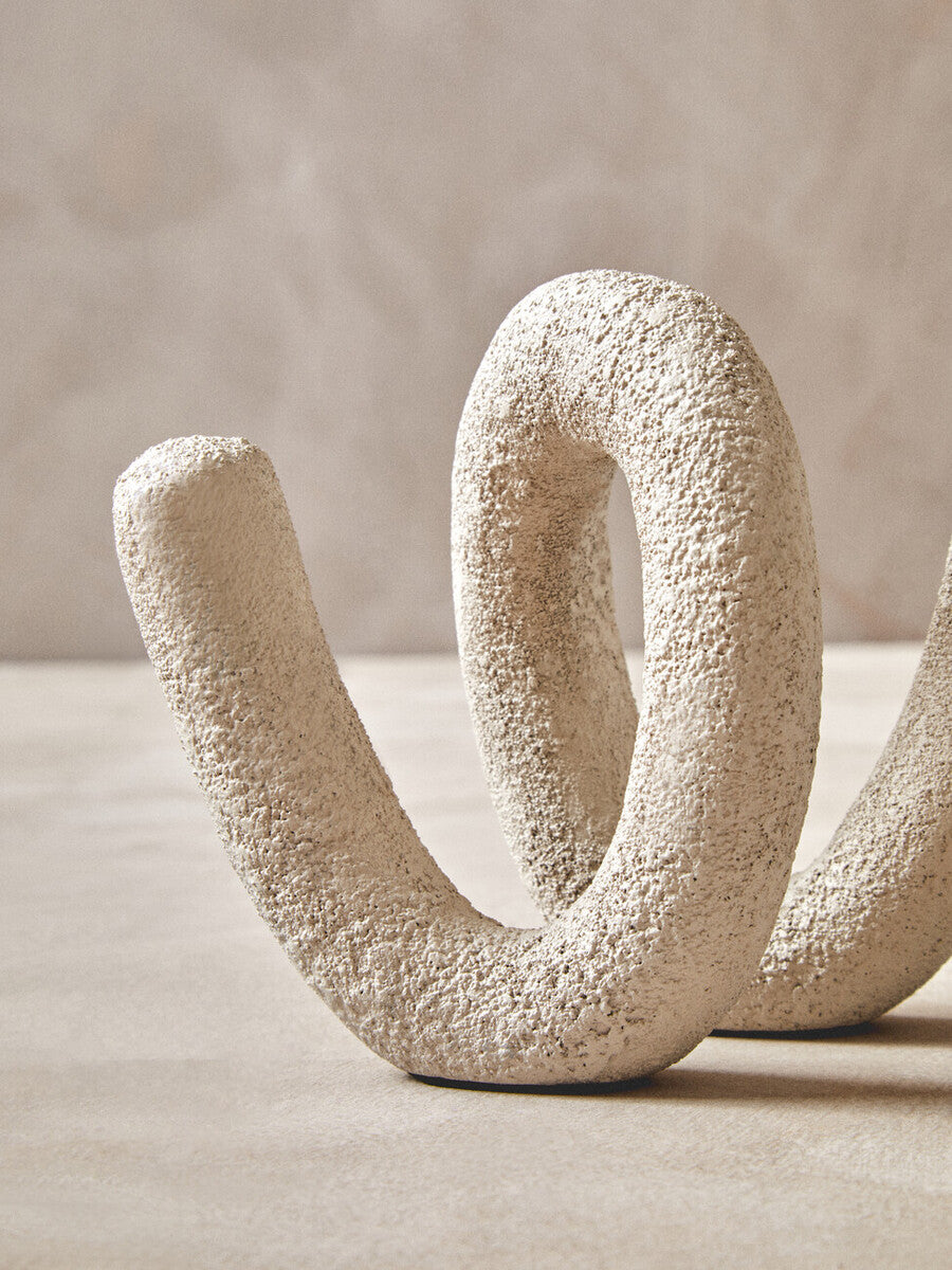 Dunas Small Textured White Loop Sculpture