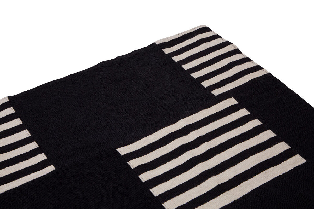 Bosie Black And White Rug