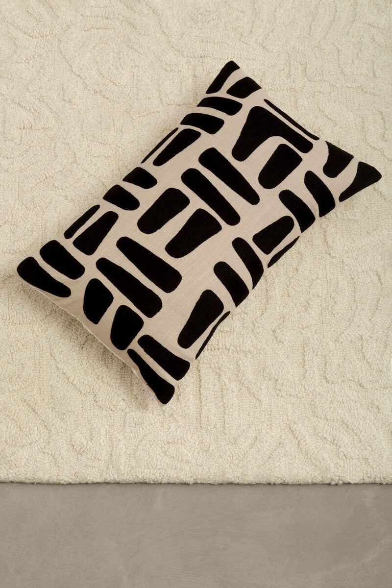 Bosie Ozella Natural And Black Rectangular Cushion - Image 6