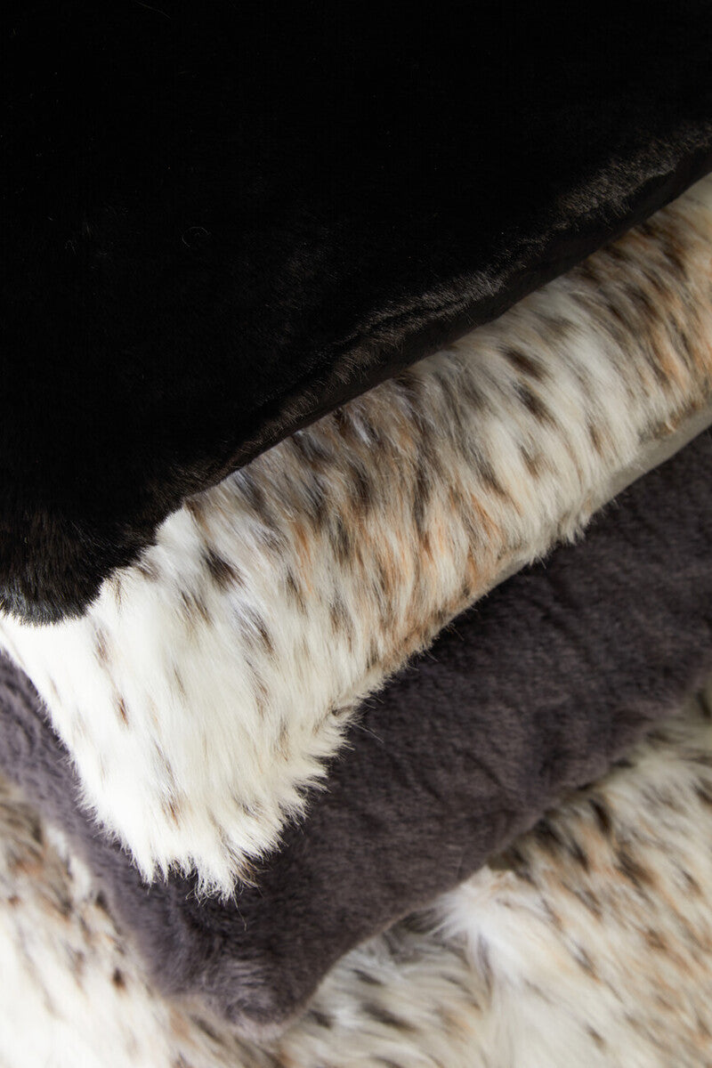 Bosie Lamina Black Square Fur Cushion - Image 4