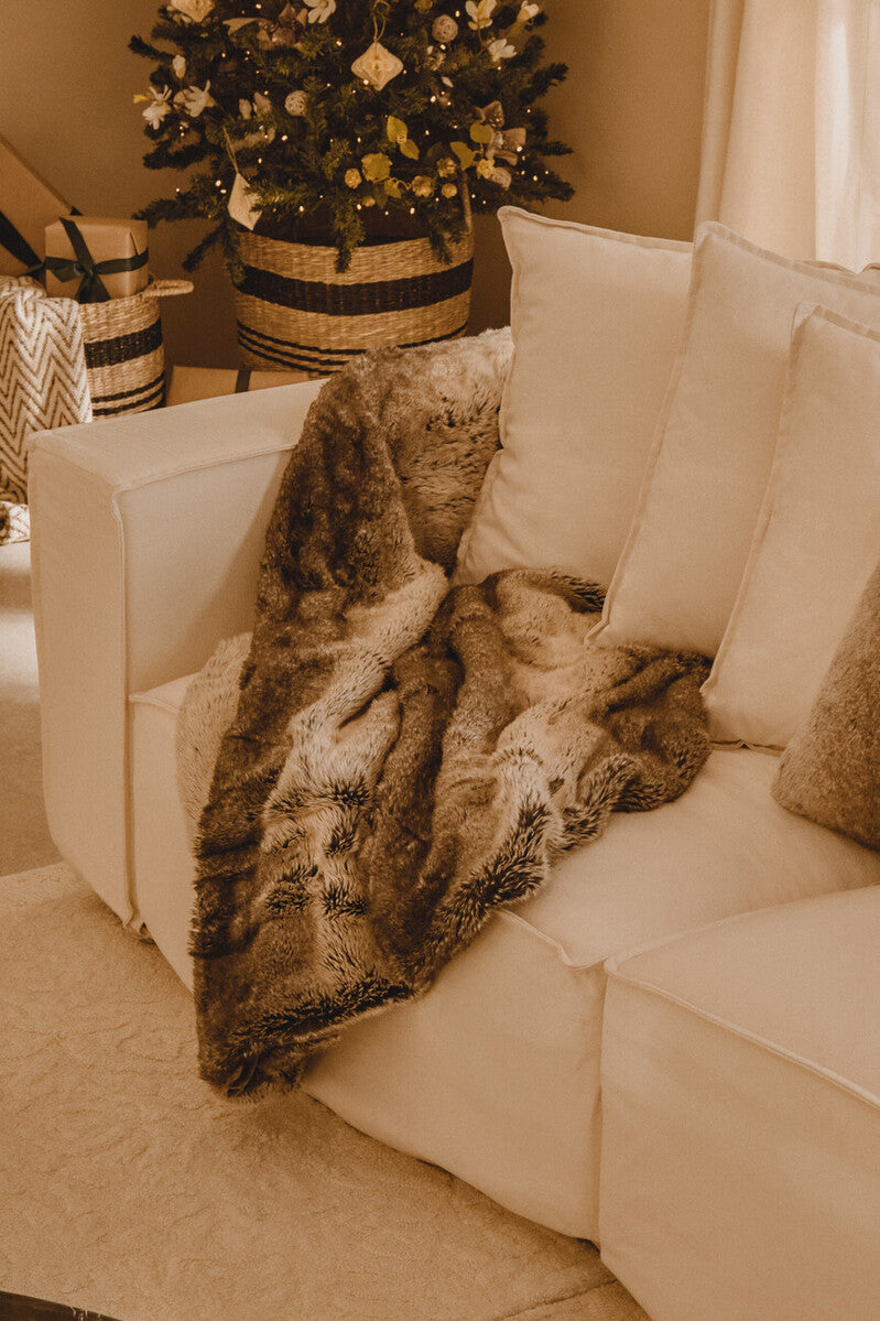Bosie Lamina Mocha Ombre Fur Throw - Image 18