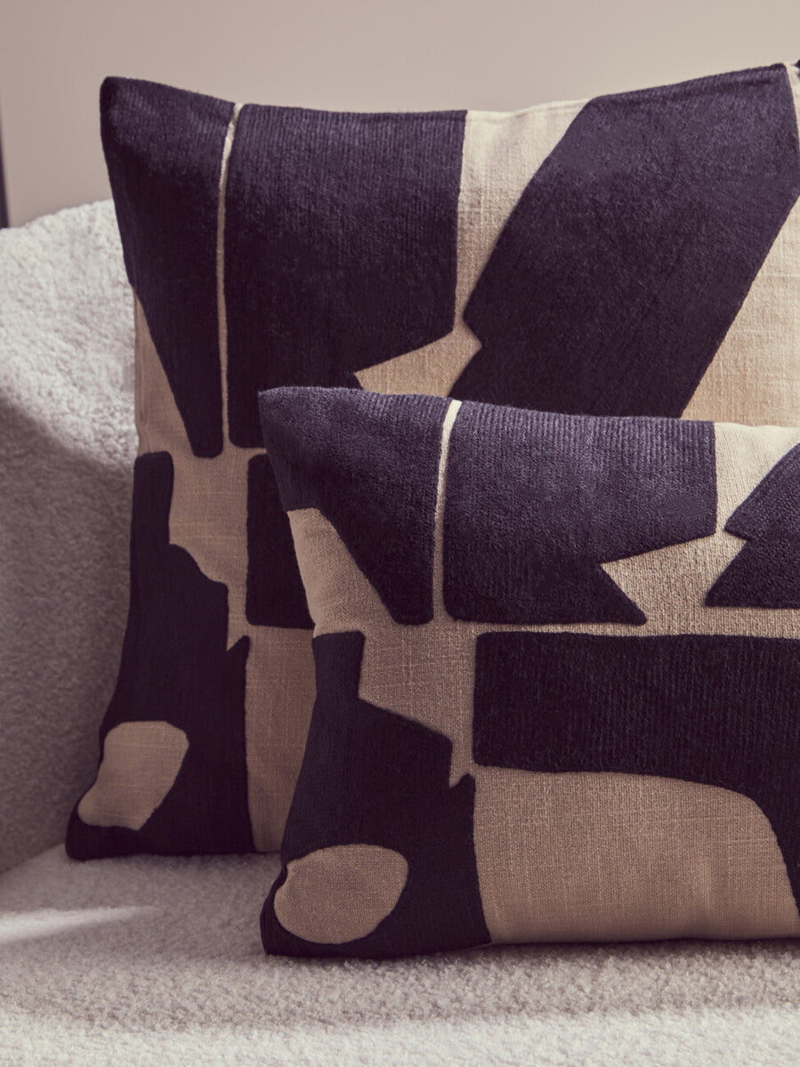 Bosie Ozella Rectangular Natural and Black Cushion - Image 4