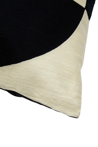 Bosie Ozella Cream And Black Cushion