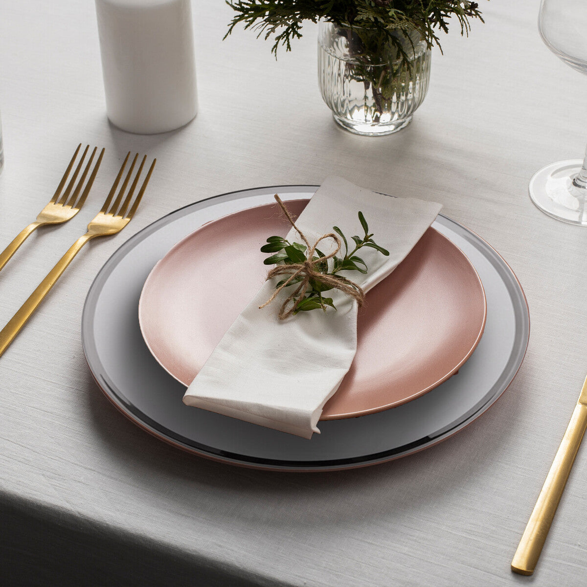 Ida Set of Four 33cm Dia Plain Charger Plates with Silver Rims - Image 2