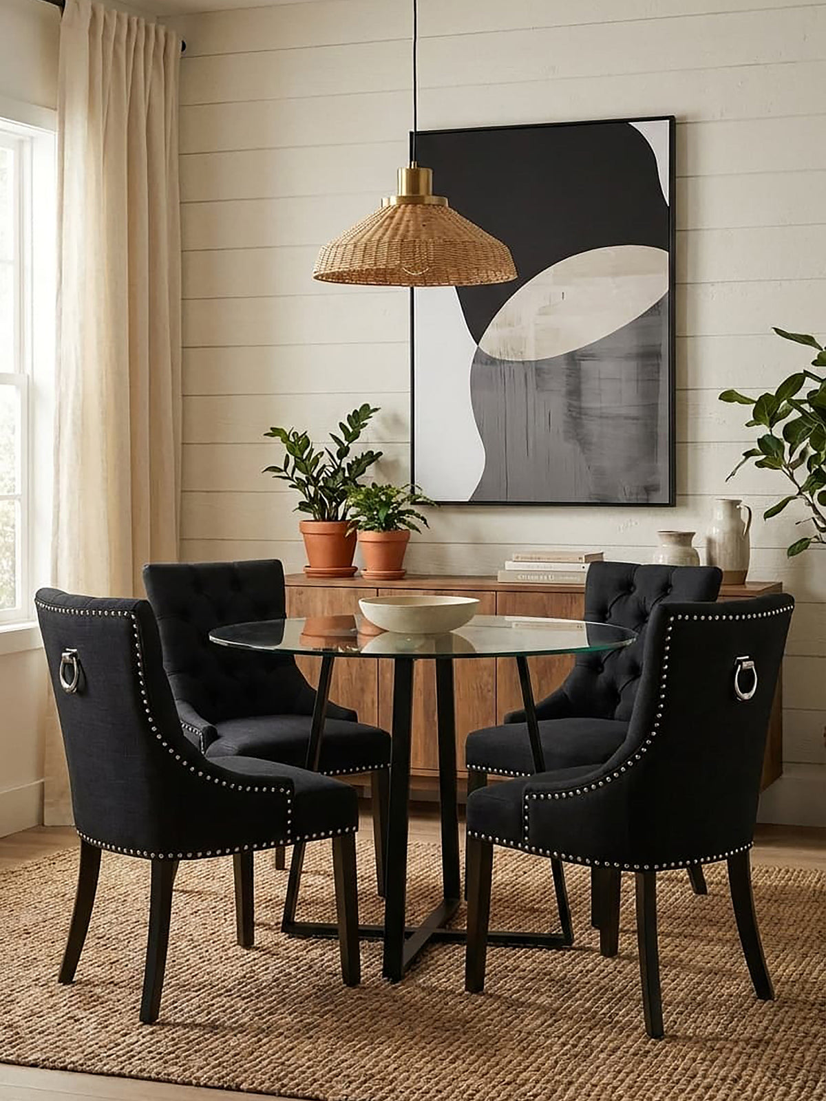How to Create a Dining Area in a Small Flat