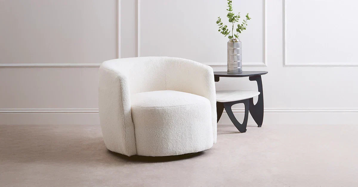 Choosing a Lounge Chair That Transforms Your Space