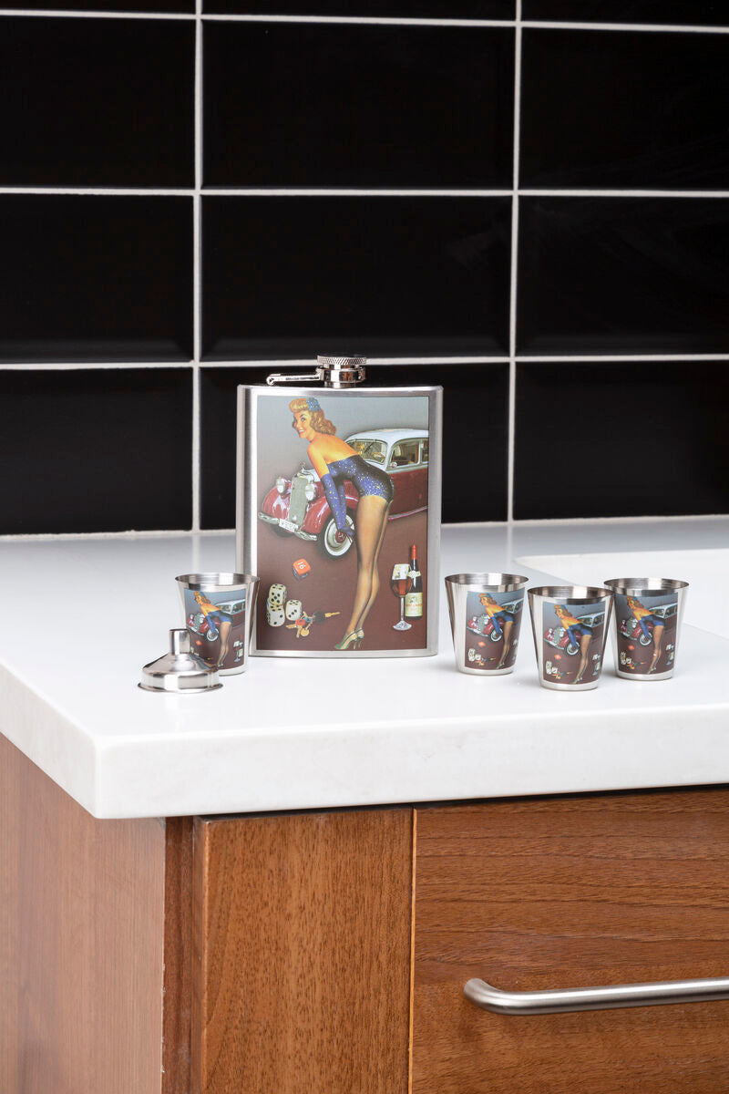 Pinup Hip 8Oz 4 Cups Flask Set