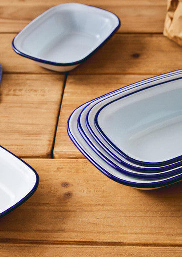 From Scratch 22Cm Rectangular Pie Dish
