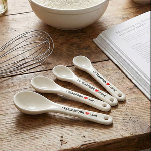 Set of 4 Heart Design Measuring Spoons | Lola