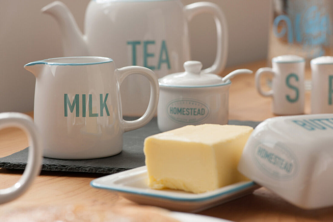 Homestead Sugar Pot With Lid And Spoon