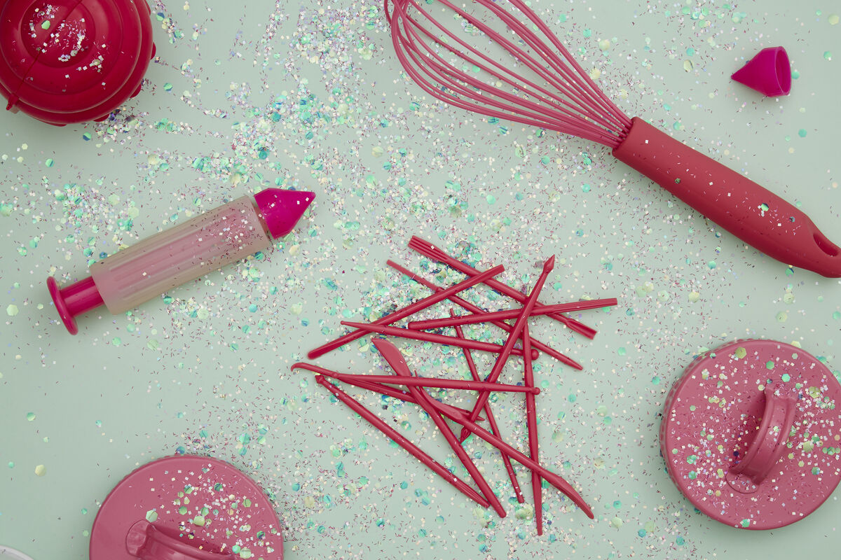 Hallie 14Pc Cake Decorating Modelling Tool Set