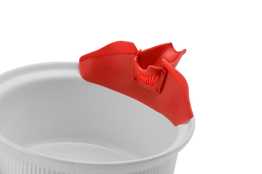 Hanson Red Grease Pouring Spout
