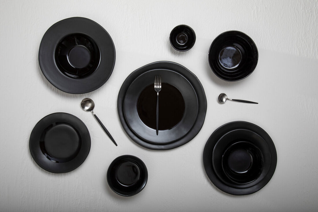 Avie 16 Piece Matte  Silver And Black Cutlery Set