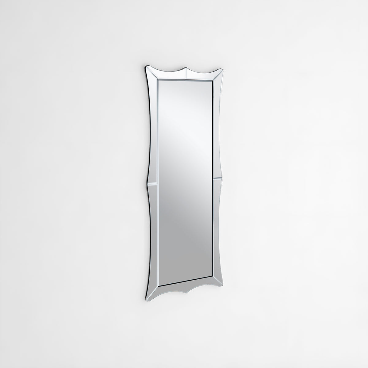 Yula Mirrored Frame