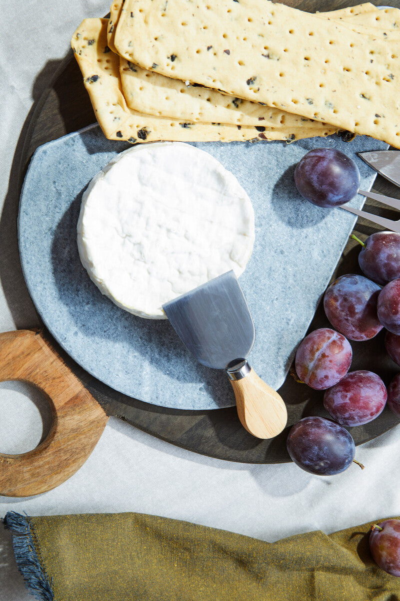Kolkata Large Round Mango Wood Chopping And Serving Board