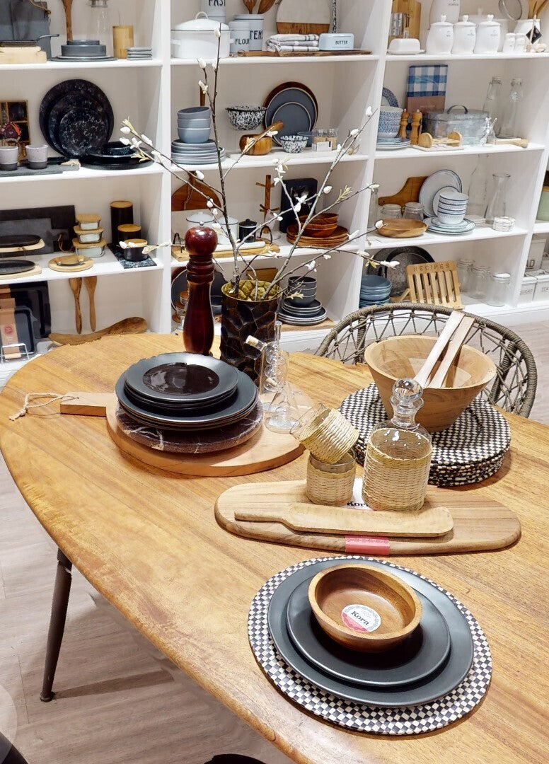 Kora Acacia Oval Serving And Chopping Board