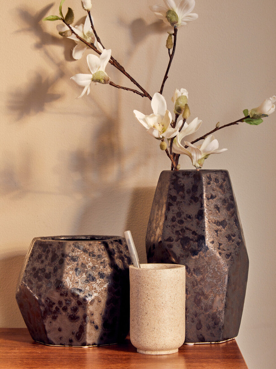 Salvo Small Ceramic Vase