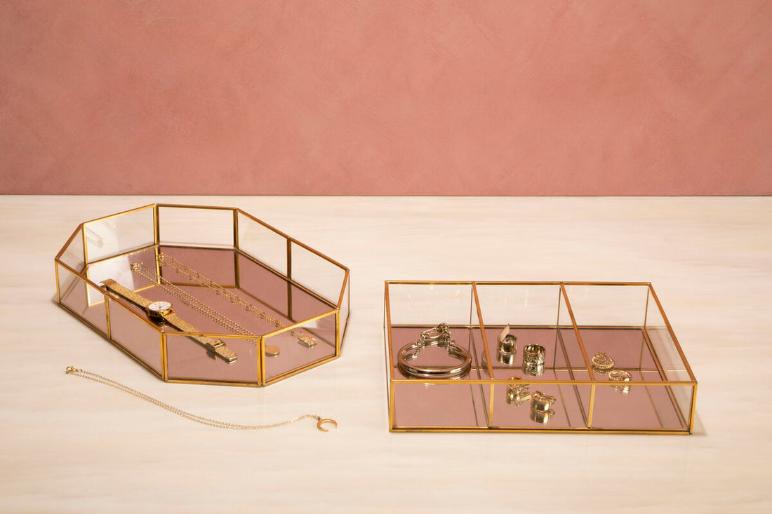 Vintage Glass Octagonal Jewellery Tray - image 7