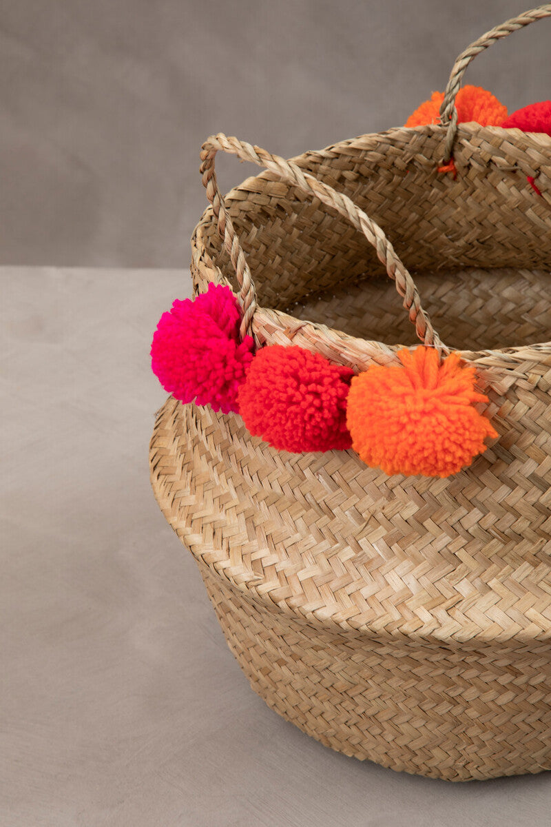 Medium Seagrass Pom Basket