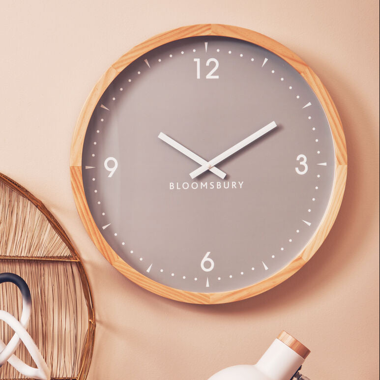 Wall clock with &