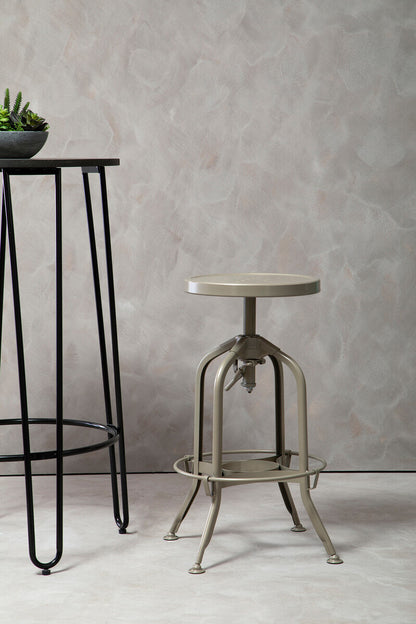 Gator Champagne Finish Adjustable Stool