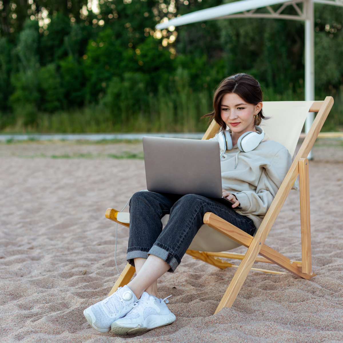 Beauport Cream Deck Chair