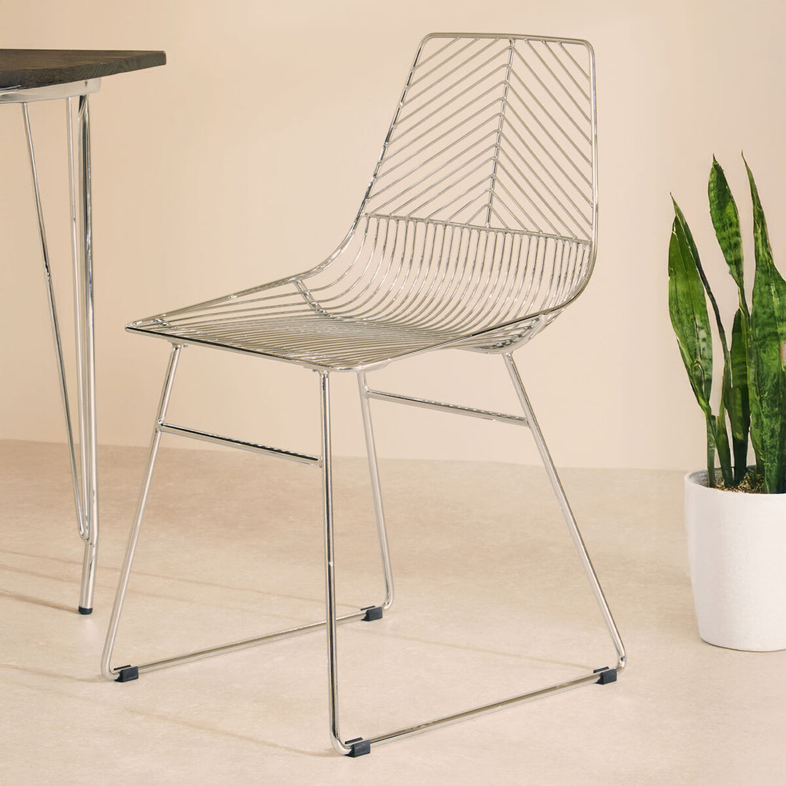 District Chrome Metal Wire Tapered Legs Chair