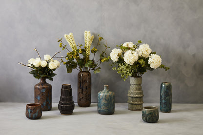 Kaga Grey Speckled Earthenware Vase - Image 10