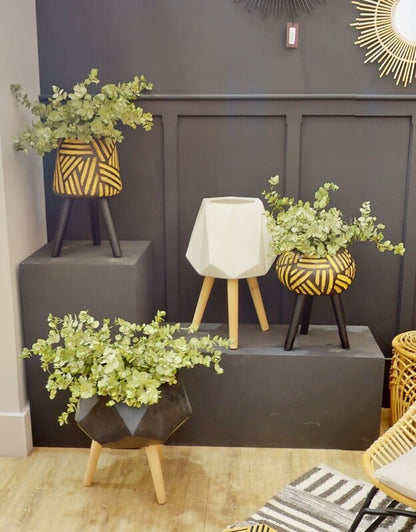 Darnell White Multifaceted Planter