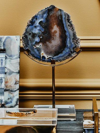 Bowerbird Black And Gold Agate Sculpture - Image 3