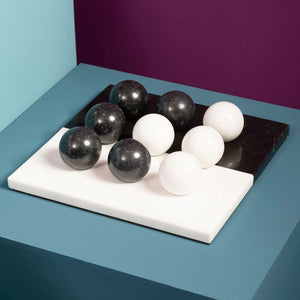 Black and White Tic Tac Toe Marble Game | Flos