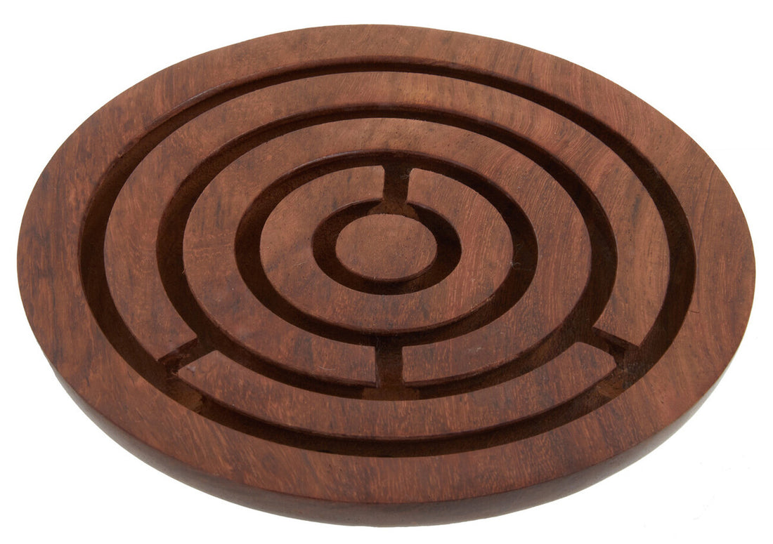 Churchill Games Round Sheesham Wood Labyrinth - Image 3