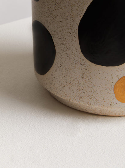 Yuri White And Gold Spotted Planter