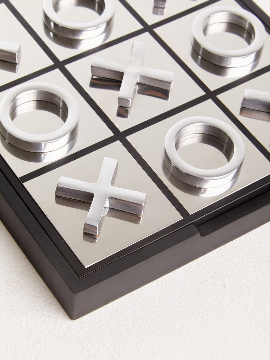 Churchill Games Black and Silver Noughts And Crosses