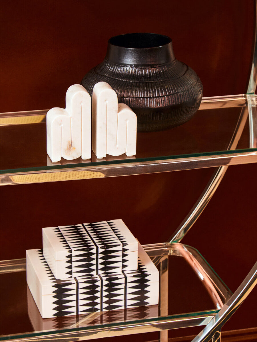 Deomali Small Black Finish Vase