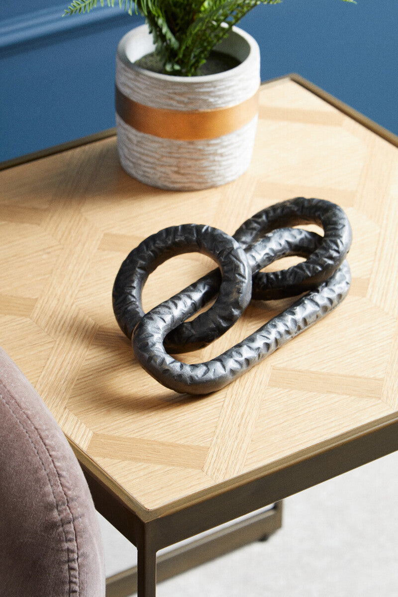 Prato Grey Chain Sculpture - Image 3