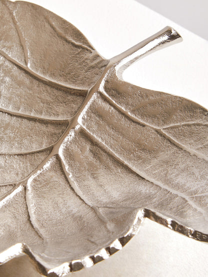 Prato Silver Finish Leaf Dish